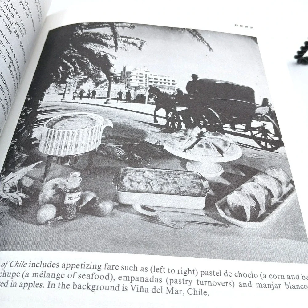 The New York‎ Times Cookbook Craig Claiborne Vintage 1961 HC New NOS 700 pages